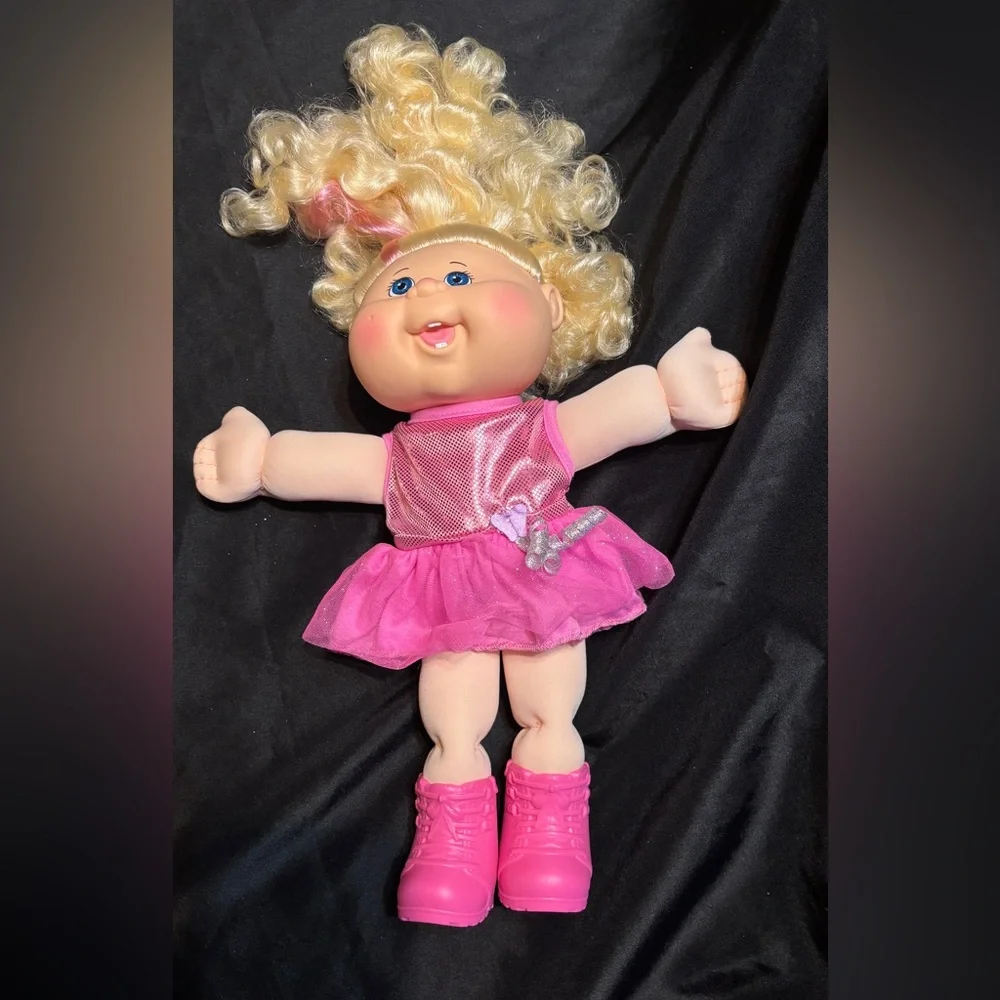 Cabbage patch kid doll, 14" Girl LGT BLU BLO Princess Dress 2015 - Picture 2 of 4